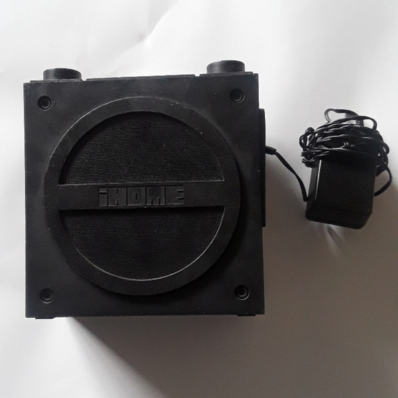 Ihome - Picture 1 of 4